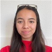 Soy una chica entusiasta y disciplinada y me gustaría dar clases a alumnos de primaria o la ESO. Soy de las mejores de mi curso y siempre estaré dispuesta a ayudar :)