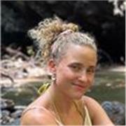 Englisch-Nachhilfelehrerin, die dir hilft, mit Leichtigkeit und Spaß zu lernen