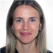 Insegnante d'inglese e spagnolo, laureata in lingue