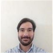 Soy José, profesor de español nativo, con inglés fluido e italiano profesional. Me considero una persona confiable y altruista.
