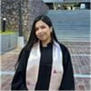 Maestra de español para personas extranjeras y nativas, con experiencia trabajando en clases línea y presencial