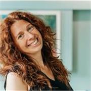 I’m a certified Life Coach, Hypnotherapist, and NLP Practitioner