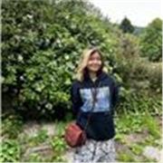 Exam veteran supporting GCSE and A Level students. I studied English literature, chemistry, fine art and psychology at A Levels.
