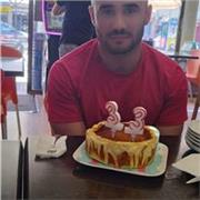 Profesor de matemáticas con experiencia de más de 10 años impartiendo clases particulares, con titulación para ejercer de profesor en institutos. Puedo desplazarme a cualquier zona de Barcelona y poblaciones de alrededor. Busco alumnos de la Eso y sobreto