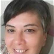 Özellikle orta kademe öğrencilere matematik dersi veren bir profesyonel.