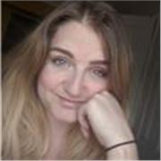 I give private English lessons aimed at helping you achieve your learning potential