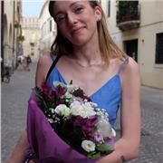 Ciao! Sono laureata magistrale in Scienze statistiche e vivo a Bologna. Mi piace molto insegnare quello che ho imparato nel mio percorso di studi, quindi se hai qualche problemino con la matematica sono a tua completa disposizione!