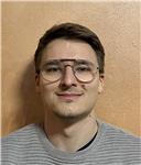 Diplomato in informatica impartisce lezioni di informatica per gli studenti delle scuole superiori