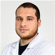 Tutor di Chimica e Matematica a Roma, con laurea magistrale e grande esperienza pratica di laboratorio, offre supporto mirato per studenti dell