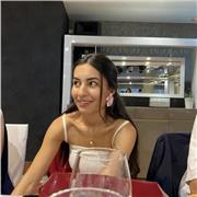 Estudiante de último año del grado de matemáticas. Tres años de experiencia impartiendo clases particulares de ESO y Bach.