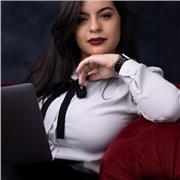 Professora de direito especialista em Tributário