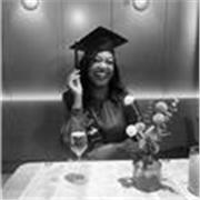 Französisch-Tutorin
Ab Sekundarstufe und für Erwachsene

A bientôt 