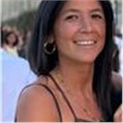 Profesora jerezana de 28 años  graduada en Derecho y Ciencias Políticas y de la Administración por la Universidad de  Granada. 