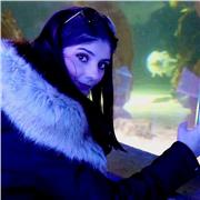 I speak fluently English and i enjoy help others learn. I also speak romanian and Italian