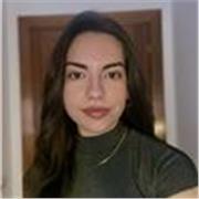 Estudiante universitaria con C2 acreditado da clases de inglés y de conversación