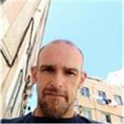 Profesor titulado en ciencias ambientales y dietetica y nutricion, con gran vocacion a la enseñanza de niños en edad escolar