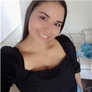 Profesor imparte clases de primaria