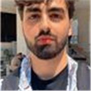 Experienced English tutor in Milan offers flexible private lessons for adults and students, online or in-person with results