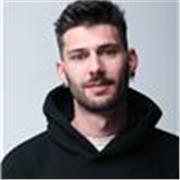 Designer con esperienza in web e digital art direction offre lezioni private di graphic design a Roma e online