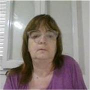 Maestra imparte clases de nivel primario
