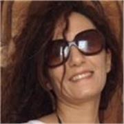 docente universitaria di lingua araba offre corsi personalizzati online per principianti e professionisti.