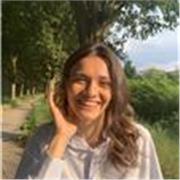 Diplomata al liceo scientifico con il massimo dei voti. Frequento il corso di laurea di economia e statistica per le organizzazioni. Impartisco lezioni di tutte le materie a ragazzi delle medie e lezioni di matematica a ragazzi del primo anno di superiori