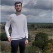 Me considero alguien tranquilo y paciente, capaz de explicar las cosas desde varios puntos de vista 