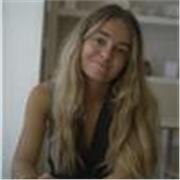 Pedagoga y orientadora educativa que acompaña a alumnado de Primaria y Secundaria en su aprendizaje, desarrollo emocional y academ