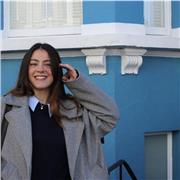 Diplomata al Liceo Classico con 100/100 e con il massimo alla seconda prova in greco, offro ripetizioni di greco e latino.