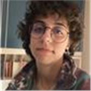 Laureata in lingue e culture moderne offre lezioni in linguistica inglese, grammatica inglese e letteratura inglese