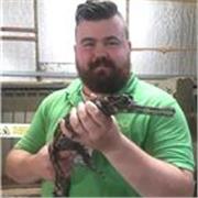 Learn from a zookeeper, educator, writer, and wildlife traveler with 10 years of experience!