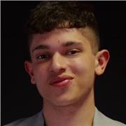 Estudiante de tercero de carrera, bilingüe y trabajador en estados unidos