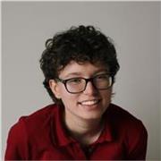 Étudiante d'art, j'aide les élèves à dessiner, comprendre cette voie et s'informer sur les modalités pour le bac et les études