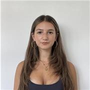 I am an Undergraduate Biological Science Student at Durham University who provides private, personally-tailored virtual lessons.