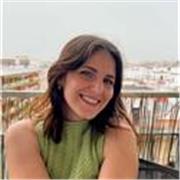 Soy Ana Belén, tengo 26 años y adoro las matemáticas y la música. Desde siempre me ha apasionado trabajar con niños/as y educar. 