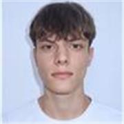 Soy un estudiante de 20 años de la URJC. Estudio en inglés y tengo el certificado C1 de Cambridge English.