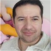 Maestro en Español con experiencia den Banca, Finanzas y Liderazgo