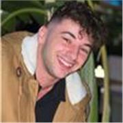 Profesor joven con paciencia, ganas y experiencia.
Acostumbrado a la enseñanza a tanto niños como adolescentes. 
Título de C1 de inglés oficiado por Cambridge y título de bachillerato