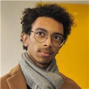 Passionné d'informatique et d'enseignement, je cherche à faire attention à la manière d'enseigner, de manière ludique et utile.
