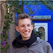 Soy biólogo y imparto clases económicas tanto de biología como de matemáticas a niveles preuniversitarios