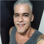 Dou aulas de produção musical para produtores internacionais e já tenho a experiência com isso