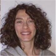 Se cerchi una persona paziente ma determinata che sappia aiutare il tuo/a bambino/a, avete trovato la persona giusta per voi.