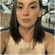 Profesora titulada en formación de maquillaje y estetica. 