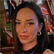 Profesora de Inglés (Nivel C1) – Clases Dinámicas y Personalizadas para Todas las Edades