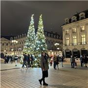Professeur d’arabe a Paris, et doctorante en sciences de gestion