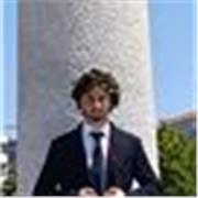 Laureato in Economia e Finanza, sempre stato appassionato in materie scientifico, come Matematica, Statistica; ma anche economiche