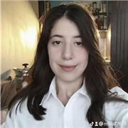 Bonjour je m'appelle Kamelia étudiante à Aix Marseille je propose d'enseigner la langue d'anglais pour vos enfants