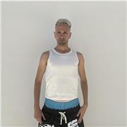 Profesor de Danzas Urbanas en Valencia (Ruzafa) Apto Todos Los Niveles. Diferentes horarios y grupos. Mayor de 14 años y adultos.