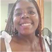 Étudiante en master 2, je donne des cours de soutien aux élèves du primaire au collège en mathématiques, français et anglais