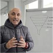 Profesional del Marketing Digital, con más de 18 años de experiencia en el sector , trabajando activamente para incrementar ventas